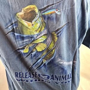 Release The Animal Fishing T Shirt Men Large Blue Bass Graphic Outdoors Wildlife
